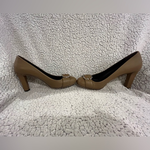 Gucci Sachalin Tan Leather 3.5” Heels - Picture 3 of 8